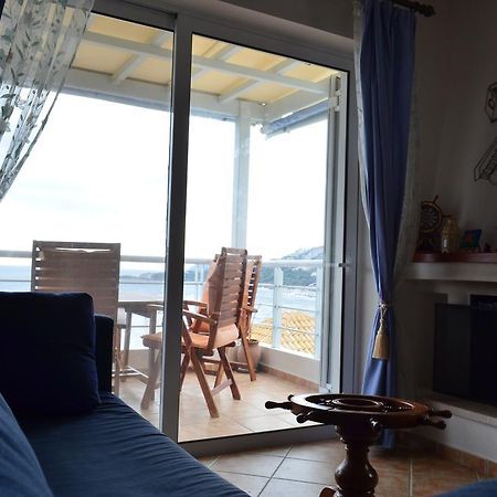 Giorgis Home Seafront Схиниас Экстерьер фото