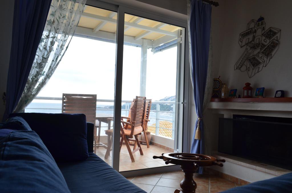 Giorgis Home Seafront Схиниас Экстерьер фото
